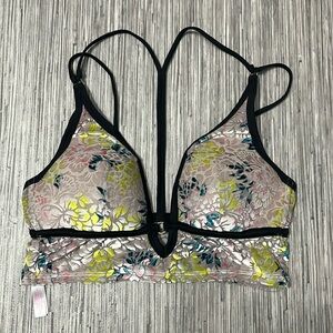 Victoria Secret PINK bra size Medium